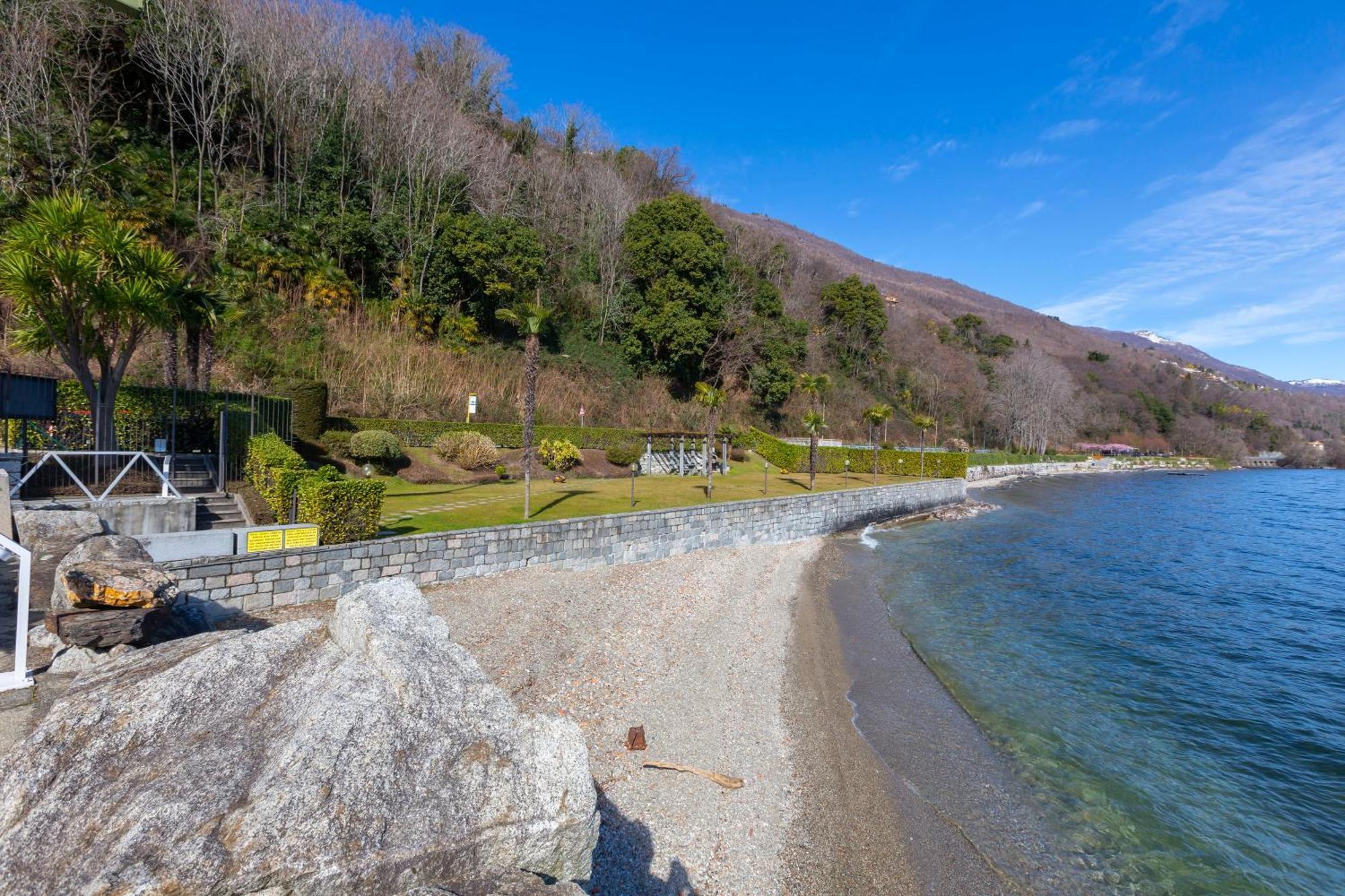 Blu Lake Apartment On Ghiffa Beach - Happy Rentals Exterior photo